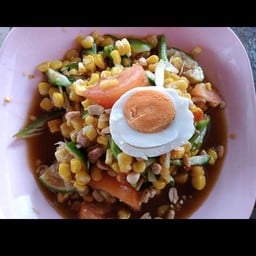 ครัวนัสริน ฮาลาล ก๋วยเตี๋ยวเนื้อตุ๋น อาหารตามสั่ง