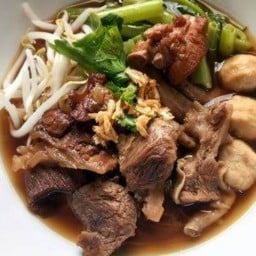 เรื่องของ...เตี๋ยว...หมูตุ๋น