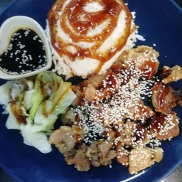 ข้าวเนื้อญี่ปุ่น