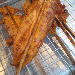 หน้าอกไก่ย่างสมุนไพรใหญ่