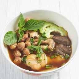 แก๊ปก๋วยเตี๋ยวมะระไก่ตุ๋นหมูตุ๋น  แถมเกี๊ยวฟรีทุกถุง
