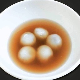 บัวลอยลาวางาดำ น้ำขิง