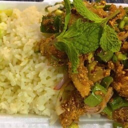 ข้าวมันไก่ย่าง-ข้าวยำไก่แซ่บ(ข้างร้าน24น.)