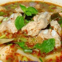 ก๋วยเตี๋ยวโกเด้งลาบก้อย หนองตาคง