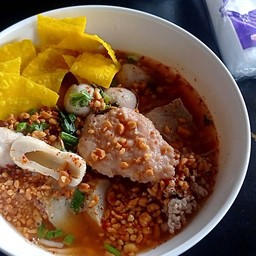 เตี๋ยวต้มยำเย็นตาโฟ