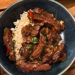 Rice With Basil And Grilled Beef
