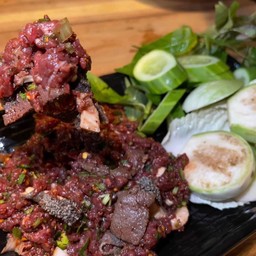 ลาบจิ้น (ลาบเนื้อ)สุก ดิบ แบบเหนือ