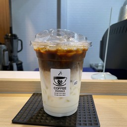 Latte ลาเต้เย็น