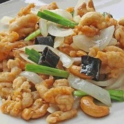 ข้าว ไก่ผัดเม็ดมะม่วงฯ