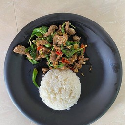 ข้าวกะเพราเนื้อริบอาย