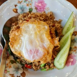 ชุดข้าวผัดกะเพราคลุกหมูสับ ไข่ดาว