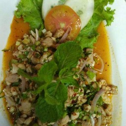 น้ำตกหมู