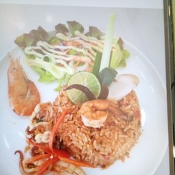 ข้าวผัดต้มยำ