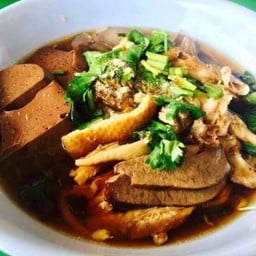 ก๋วยเตี๋ยวเป็ดสุนิภา (ข้างปั๊ม PT)