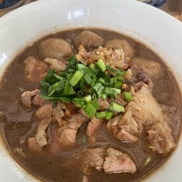 ก๋วยเตี๊ยวเรือเมทัธ