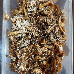 고추장멸치볶음 stir-fried anchovy