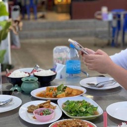 รินทร์ ข้าวต้มกุ๊ยบายพาส - อาหารตามสั่ง สมุทรสงคราม