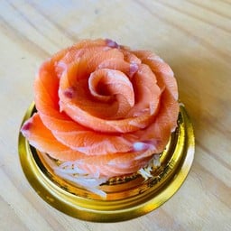 ดอกกุหลาบแซลมอน