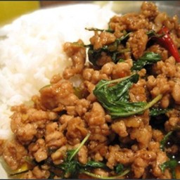 กระเพราหมูสับ