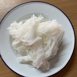 ขนมจีนเปล่า