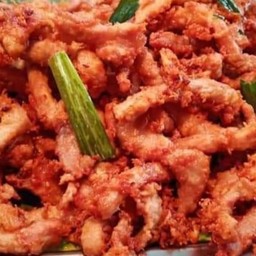 หมูทอดเฮียสรร  หมูทอดเฮียสรร ซ.วิเชียรรังสิต