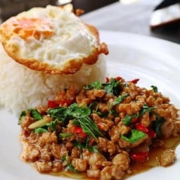 กะเพราก้านเเก้วโคตรอร่อยตามใจปาก บางบอน3