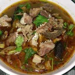 ต้มแซ่บเนื้อ