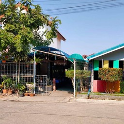 ร้านอาหารบ้านลุงเครา