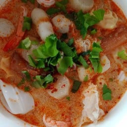 ก๋วยเตี๋ยว ฮ้อยเคน