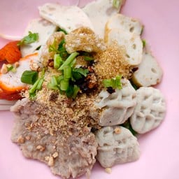 ก๋วยเตี๋ยวหมูแม่จอย