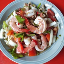 ยำกุ้งหมูสับ