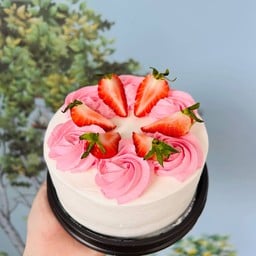 ครึ่งปอนด์ เค้กนมสดสตรอว์เบอร์รี่
