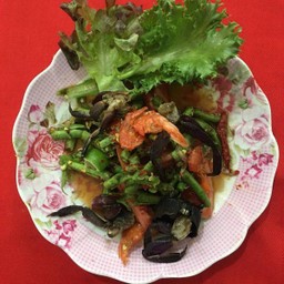ตำถั่วฝักยาวปู