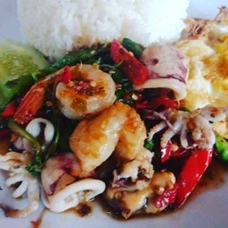 ข้าวกระเพรา