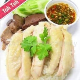 โต๋เต๋ข้าวมันไก่ ข้าวแกงกะหรี่ Foodie Market ราม 2