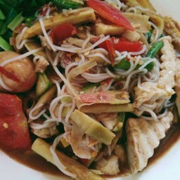 ส้มตำซั่วหน่อไม้ไก่ยอ