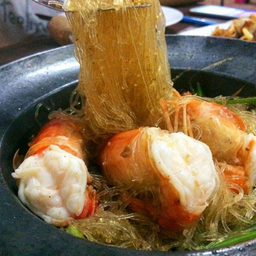 กุ้งอบวุ้นเส้น