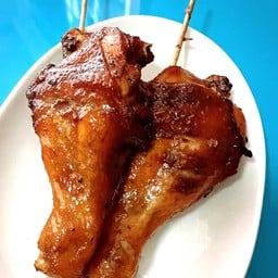 น่องไก่ย่างเตาถ่าน