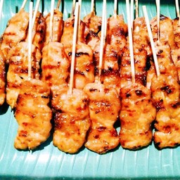 หมูปิ้งนมสดไม้เล็ก 10ไม้แถมฟรี 1ไม้