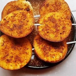 หมั่นโถวย่าง 1 ไม้ 烤馒头