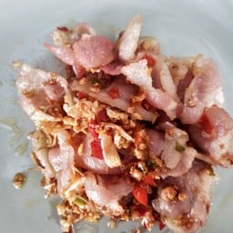 เบคอนผัดพริกเกลือ