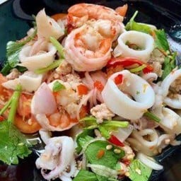 ยำวุ้นเส้นทะเล