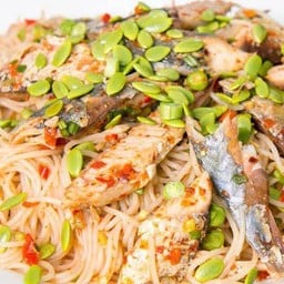 ข้าวคลุกกะปิ&ผลไม้คุณชมพู่