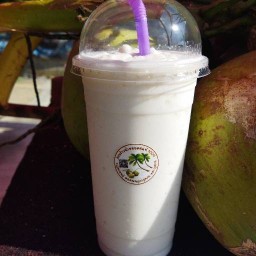 มะพร้าวปั่นนมสด น้ำมะพร้าวสดแท้ 100%