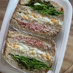 จัมโบ้ปูอัด ไข่