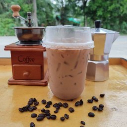 กาแฟ น้ำปั่น ของทานเล่น เฟรนช์ฟรายส์ชีส นักเก็ต ชีสบอล By แมวส้ม