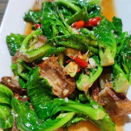 แขนงหมูกรอบ