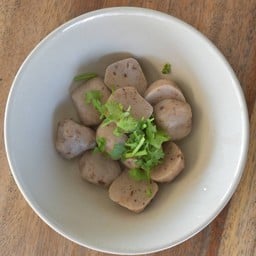 ลูกชิ้นเห็ดหอมลวก