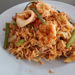 สุกี้มาม่าแห้ง รวมมิตร