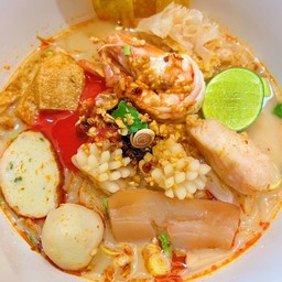 ก๋วยเตี๋ยวเย็นตาโฟต้มยำทะเล